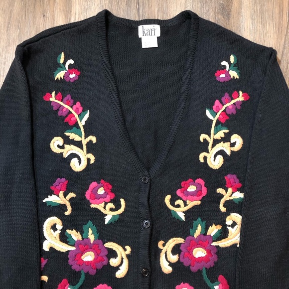 Vintage 80’s The Bay Embroidered Floral Cardigan - Picture 5 of 17